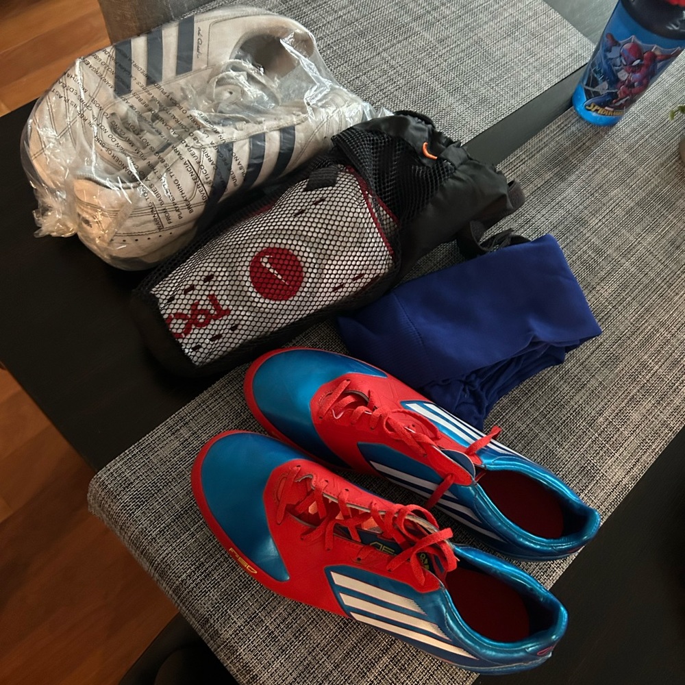 Soccer bundle Adidas + Nike